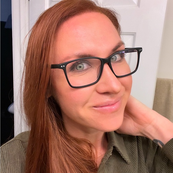 Meet your Posher, Natalie - Picture 1 of 1